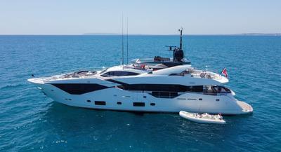  Sunseeker 116 Yacht Survivor 2  <b>Gallery</b>