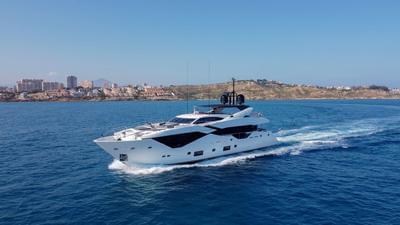  Sunseeker 116 Yacht Survivor 2  <b>Gallery</b>