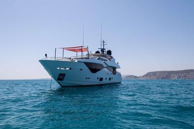  Sunseeker 116 Yacht Survivor 2  <b>Gallery</b>