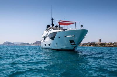  Sunseeker 116 Yacht Survivor 2  <b>Gallery</b>