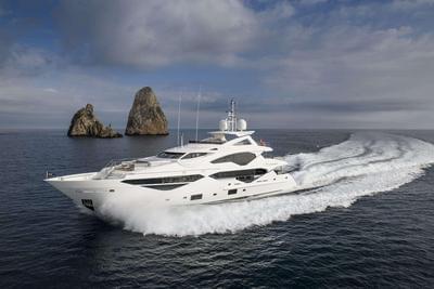  Sunseeker 131 Yacht Berco Voyager  <b>Exterior Gallery</b>