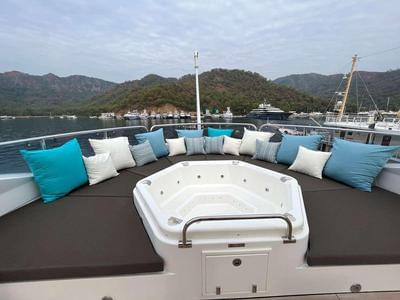  Sunseeker 37M Iman  <b>Exterior Gallery</b>