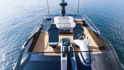  Sunseeker 65 Sport Yacht  <b>Exterior Gallery</b>