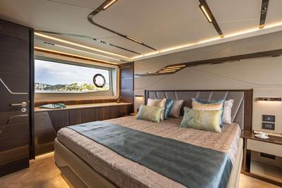  Sunseeker 65 Sport Yacht  <b>Interior Gallery</b>