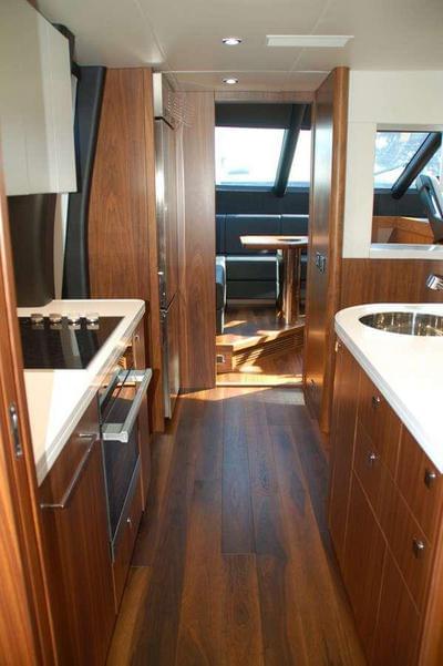 <b>Галерея интерьеров</b>  Sunseeker 86 Yacht Alexa 