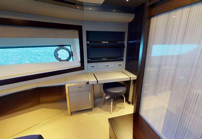 <b>Галерея интерьеров</b>  Sunseeker 88 Yacht New Innova 