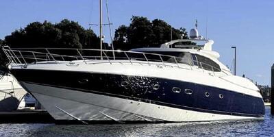 <b>Галерея</b>  Sunseeker Custom The hotel 