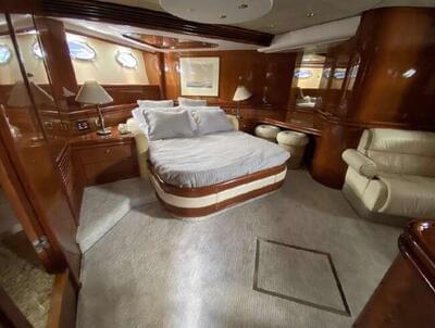 <b>Галерея интерьеров</b>  Sunseeker Custom The hotel 