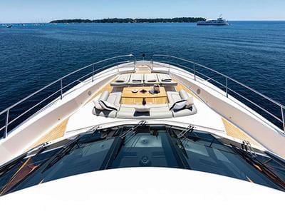 <b>Галерея</b>  Sunseeker Predator 115 Lady Volantis 