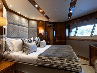 <b>Галерея интерьеров</b>  Sunseeker Predator 115 Lady Volantis 