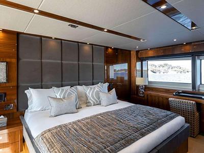 <b>Галерея интерьеров</b>  Sunseeker Predator 115 Lady Volantis 