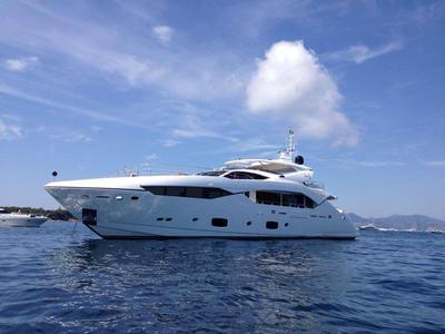 <b>Галерея</b>  Sunseeker Predator 115 Lady Volantis 