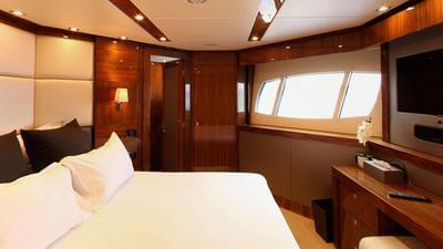  Sunseeker Predator 115 Maoro  <b>Interior Gallery</b>