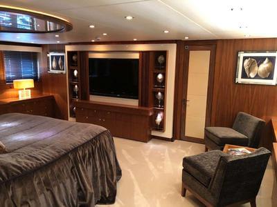  Sunseeker Predator 130 Regulus  <b>Interior Gallery</b>