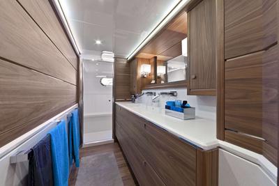  Wim van der Valk Flybridge 23m Falcon  <b>Interior Gallery</b>