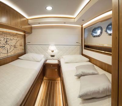  Wim van der Valk Flybridge 25m Valencia  <b>Interior Gallery</b>