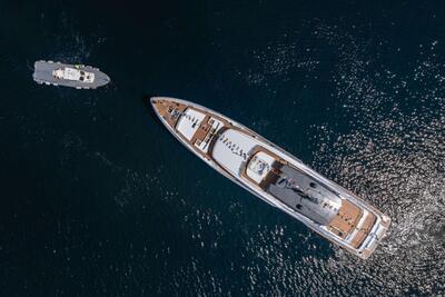 The Tenth Custom Line Navetta 42 Conquers the Sea with Dynamism and Beauty