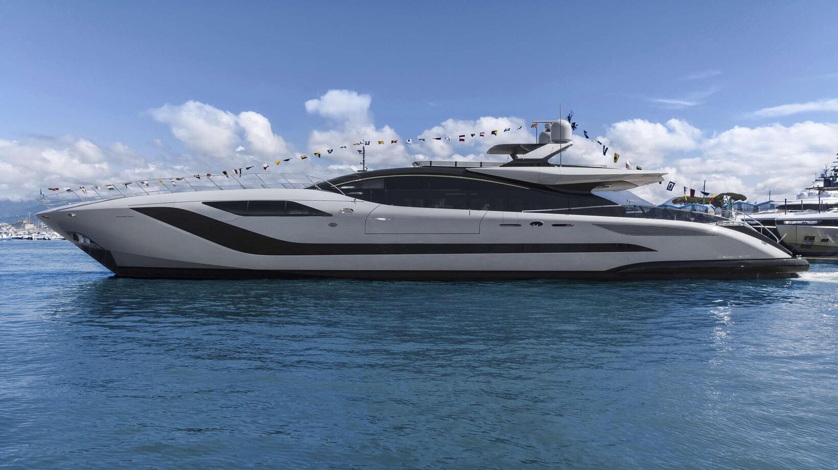 THIRD MANGUSTA 165 REV LAUNCHED