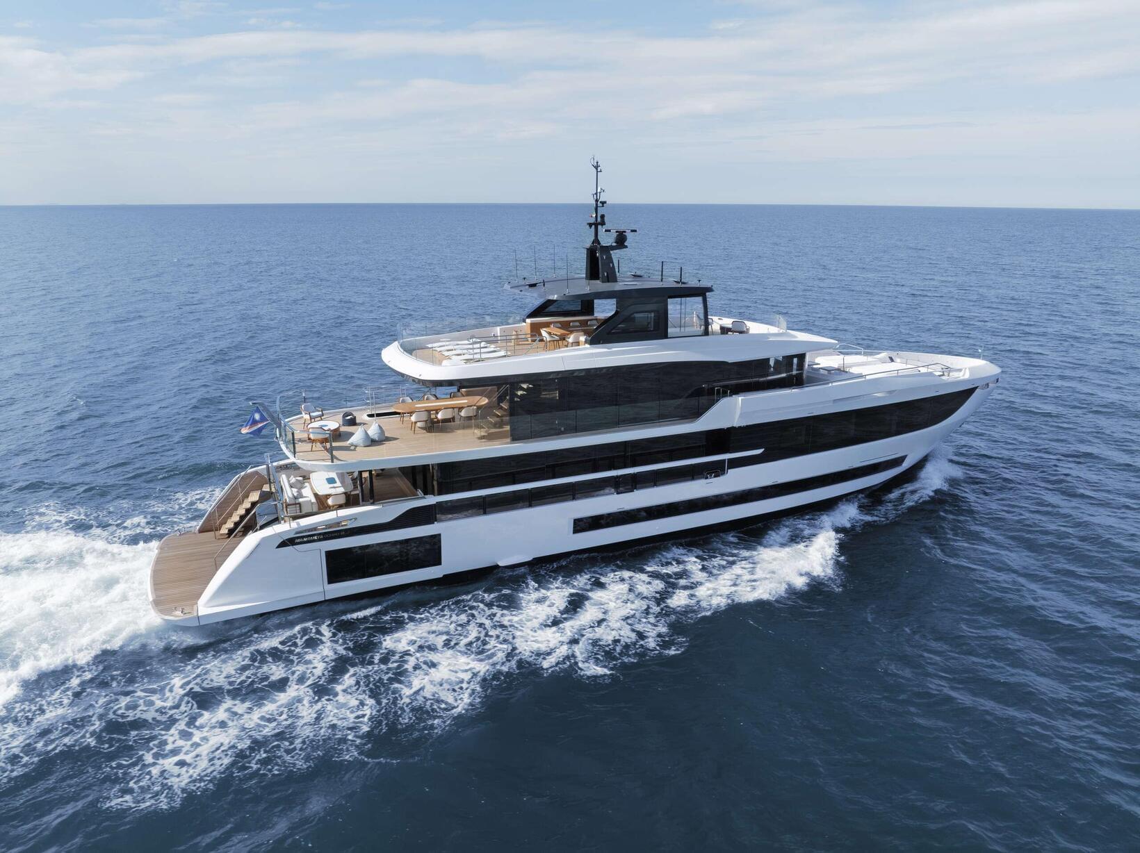 Mangusta Launches Fourth Oceano 39
