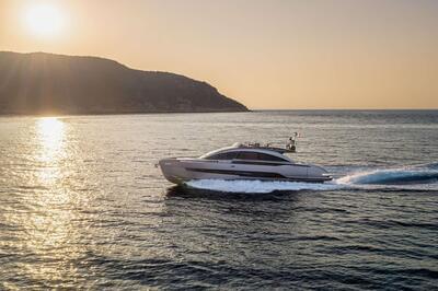 FERRETTI GROUP SETS SAIL FOR GENOA WITH TWO SPLENDID PREMIERES