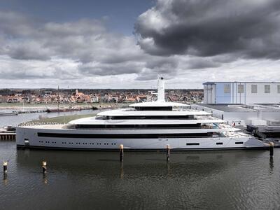 Seeing Double: The New 101m Feadship Moonrise Unveiled