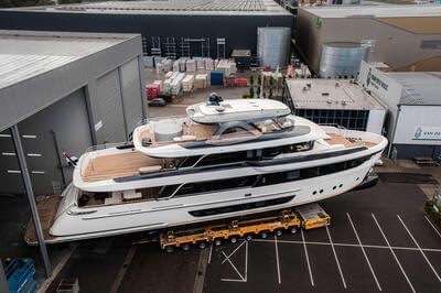 Gallery: Van der Valk Launches 35m LALABE Ahead of Cannes Debut