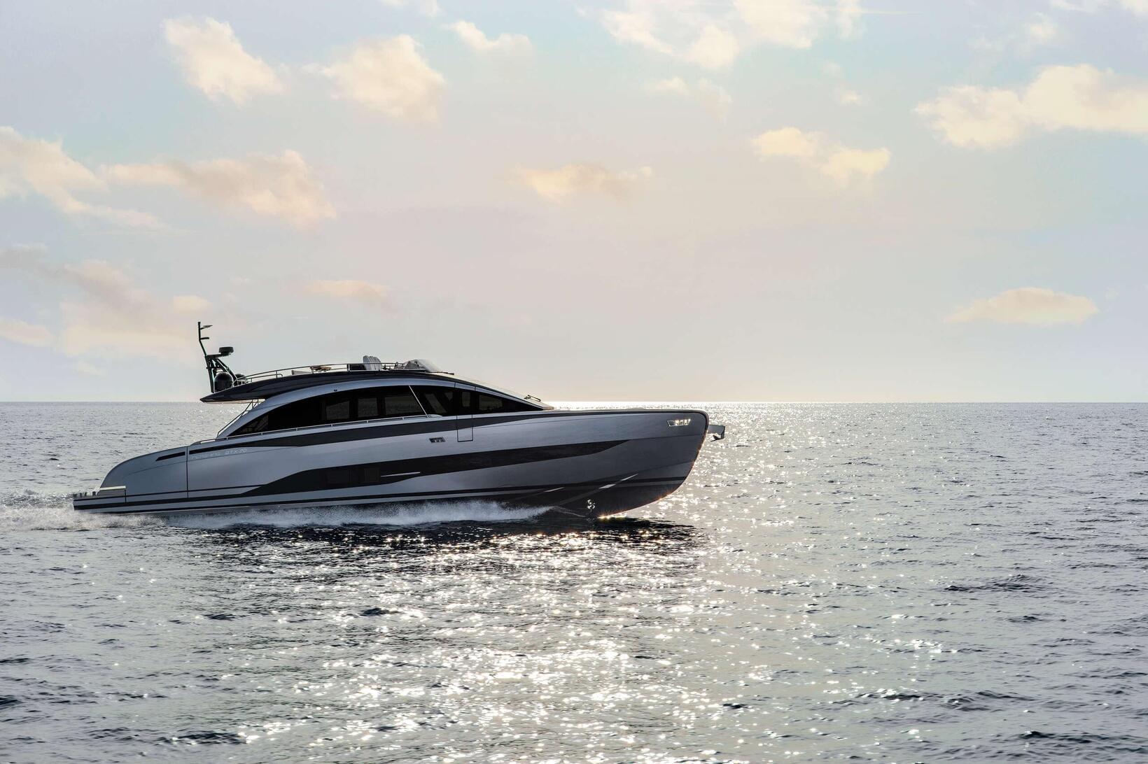 NEW PERSHING GTX70: COMPACT AND DYNAMIC, WITH THE SPORTINESS AND LIVEABILITY OF THE GTX RANGE