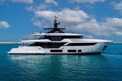 Gallery: CUSTOM LINE NAVETTA 38: THIRD HULL LAUNCHED IN ANCONA