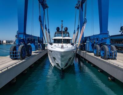 Gallery: CUSTOM LINE NAVETTA 38: THIRD HULL LAUNCHED IN ANCONA
