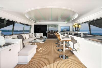 Gallery: Horizon Yachts Unveils the World's First FD100 Skyline