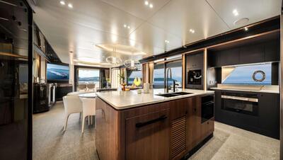 Gallery: Horizon Yachts Unveils the World's First FD100 Skyline