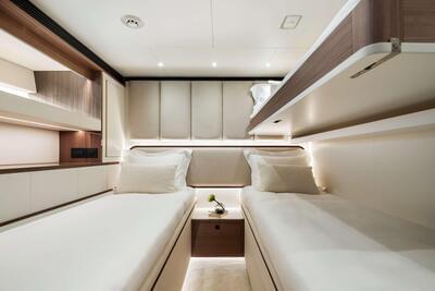 Gallery: Horizon Yachts Unveils the World's First FD100 Skyline