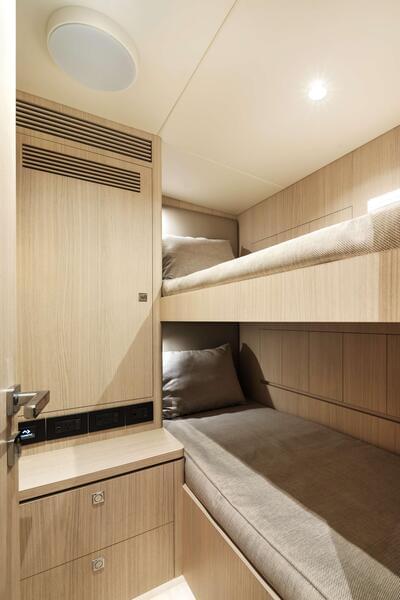 Gallery: Horizon Yachts Unveils the World's First FD100 Skyline