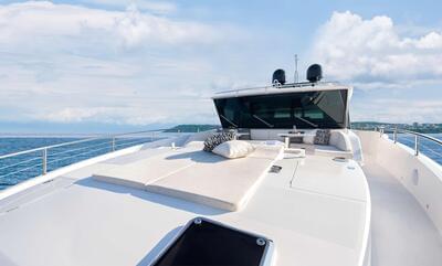 Gallery: Horizon Yachts Unveils the World's First FD100 Skyline